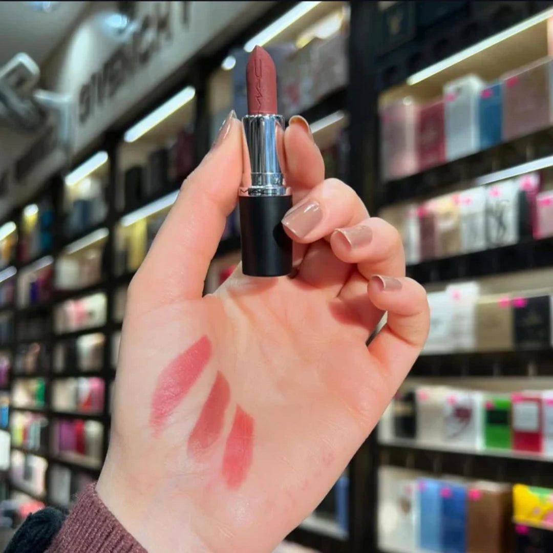 MAC Matte Lipstick Rouge A Levres Mini Set – 3-Piece Mini Matte Lipstick Collection- 1.8 g Each