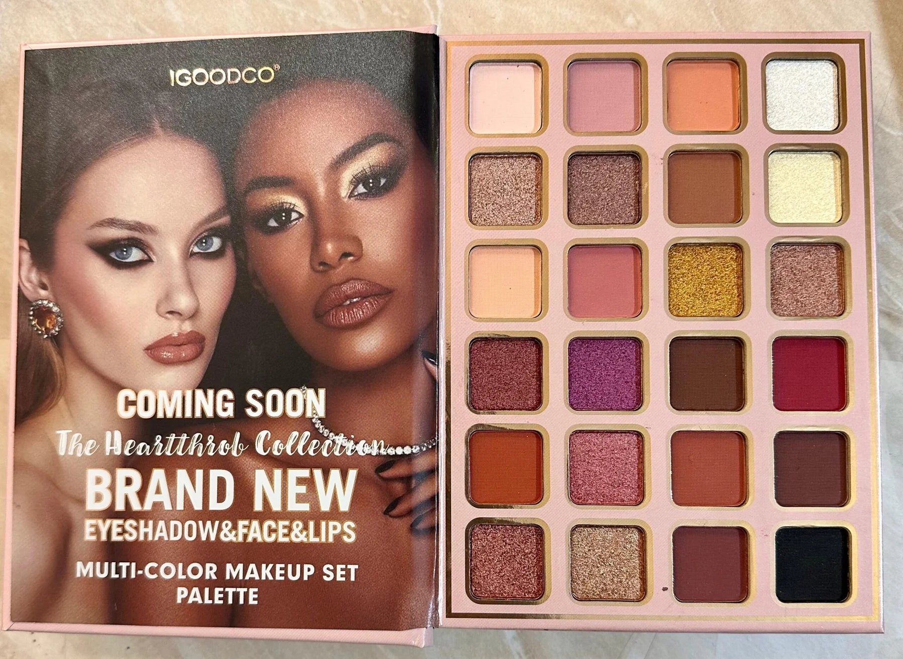IGOODCO Fashion 5-in-1 Makeup Book